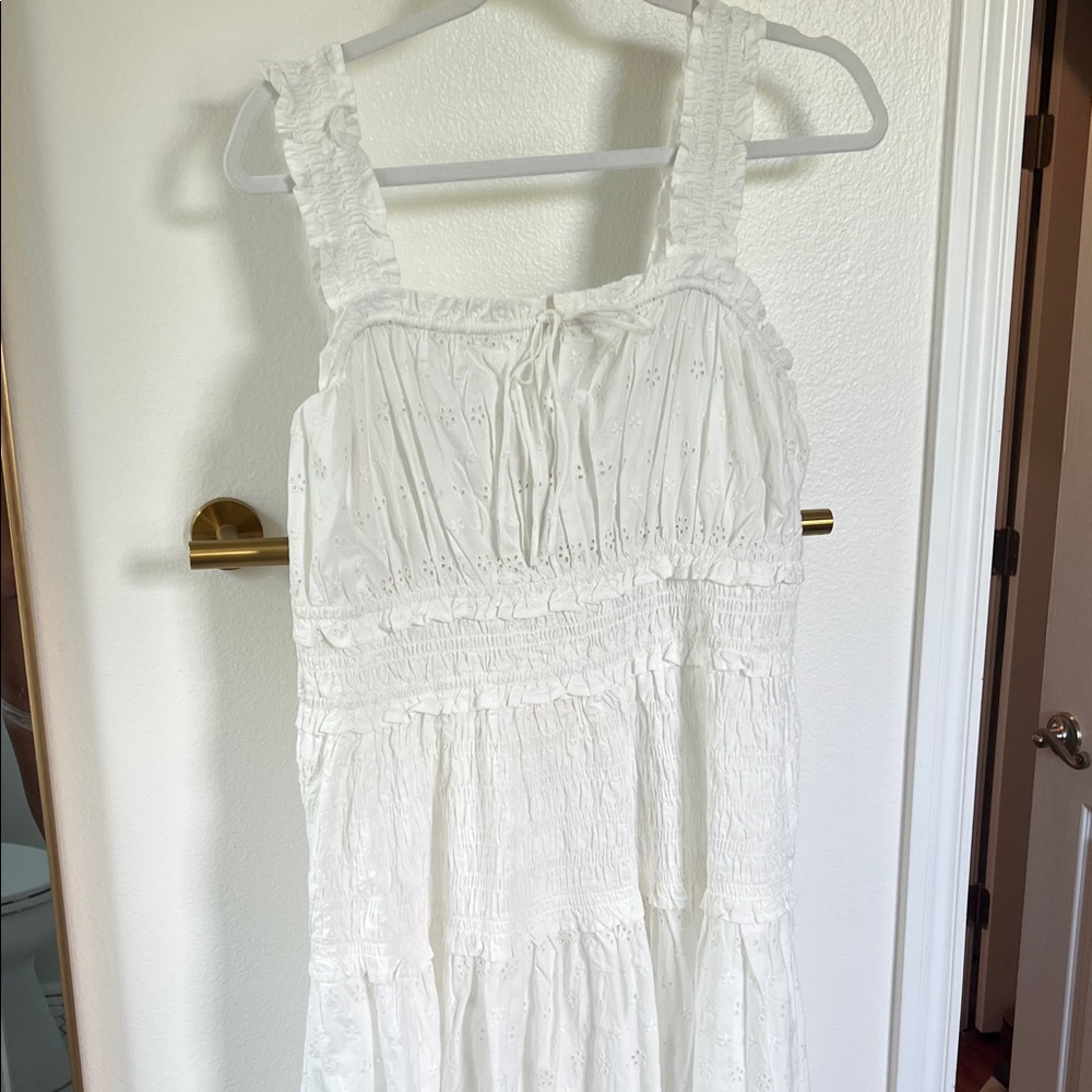 Doen White Sleeveless Dress NWT